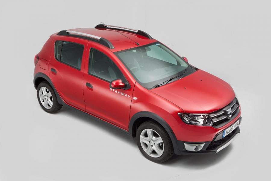  Dacia Sandero Stepway 2013 года  (UK) (фото 19 из 37)
